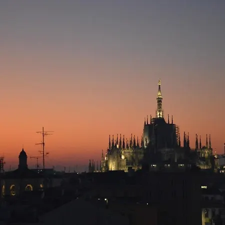 Apartment Penthouse 5 Minutes From Duomo Milan