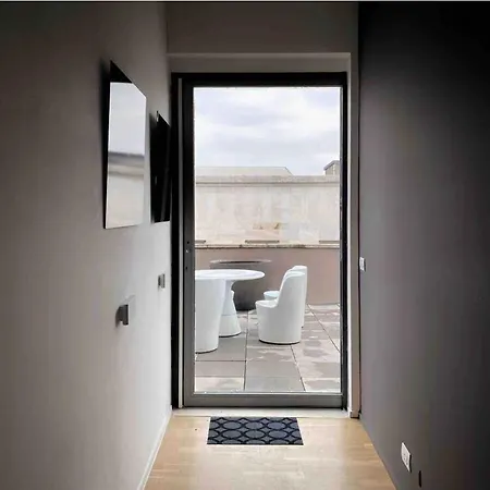 Penthouse 5 Minutes From Duomo * Milan